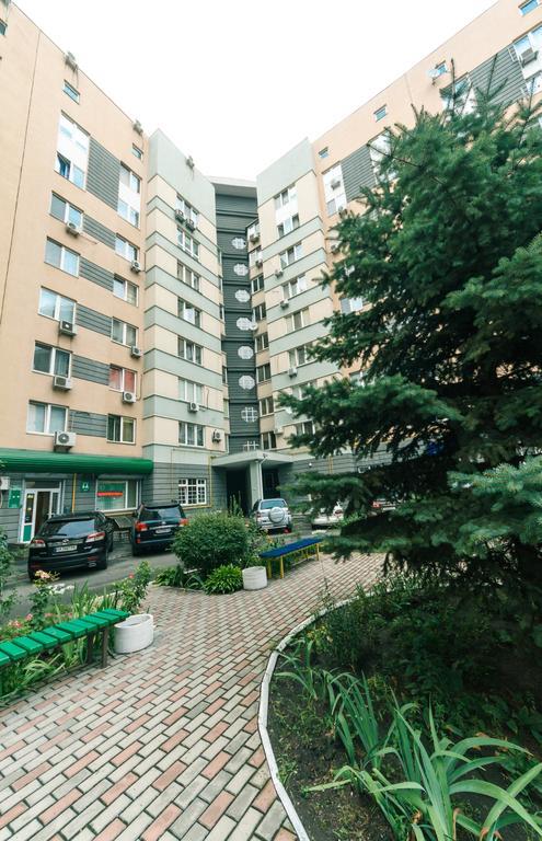 Cozy Apartments On The Left Bank Kiev Eksteriør bilde